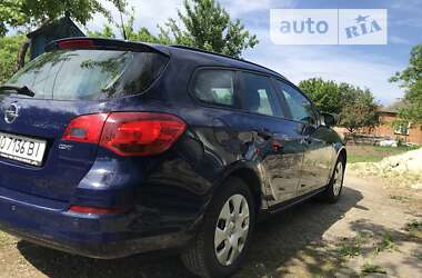 Универсал Opel Astra 2012 в Тернополе