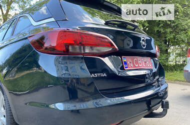 Универсал Opel Astra 2018 в Стрые