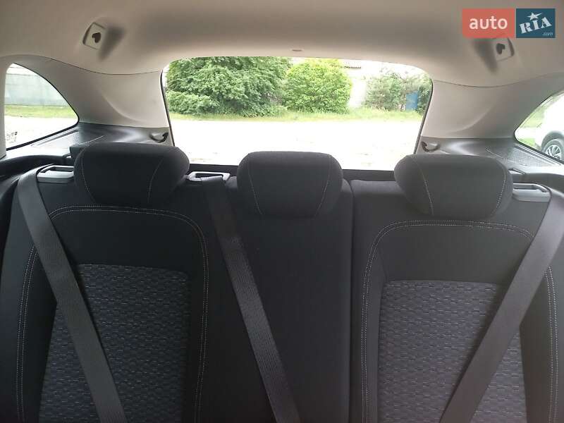 Універсал Opel Astra 2017 в Ромнах