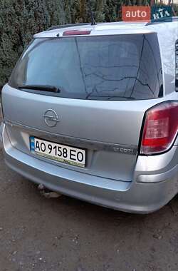 Універсал Opel Astra 2012 в Іршаві