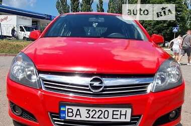 Хетчбек Opel Astra 2012 в Кропивницькому