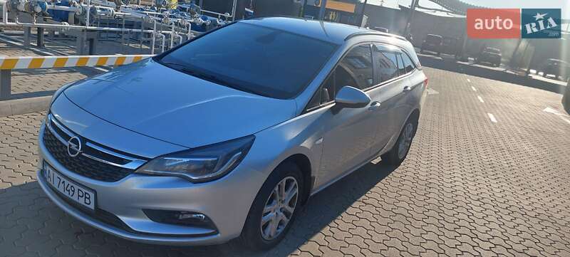 Универсал Opel Astra 2016 в 
