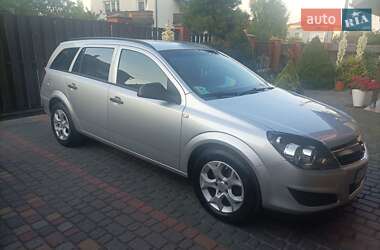 Opel Astra 2010