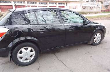 Хетчбек Opel Astra 2005 в Полтаві