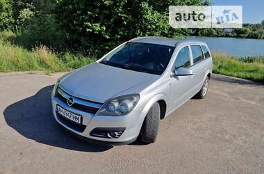 Універсал Opel Astra 2005 в Бердичеві