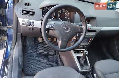 Универсал Opel Astra 2006 в 