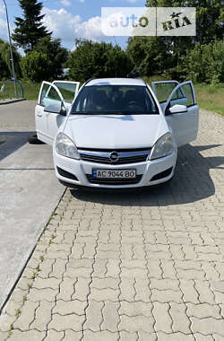 Универсал Opel Astra 2009 в Стрые