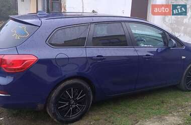 Универсал Opel Astra 2015 в 