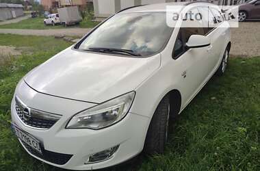 Универсал Opel Astra 2012 в Львове