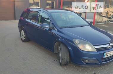 Универсал Opel Astra 2004 в Яворове