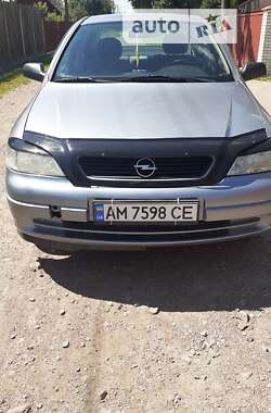 Седан Opel Astra 2008 в Коростене