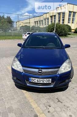 Універсал Opel Astra 2007 в Новояворівську