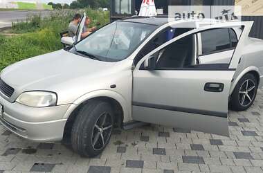 Седан Opel Astra 2007 в Ровно