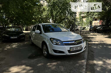 Хэтчбек Opel Astra 2012 в Кропивницком