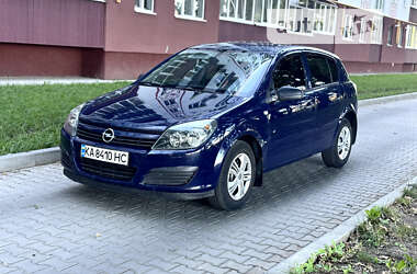 Хэтчбек Opel Astra 2005 в Полтаве
