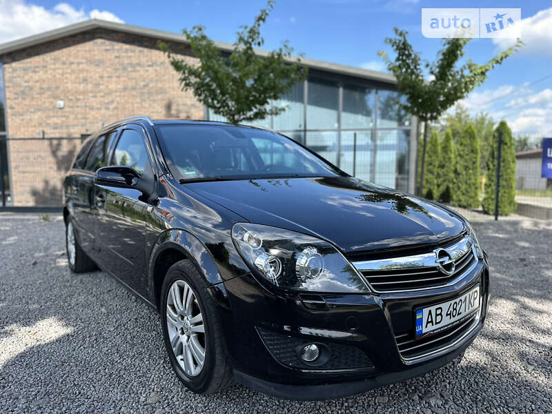 Универсал Opel Astra 2009 в Виннице