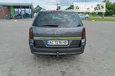 Універсал Opel Astra 2009 в Луцьку