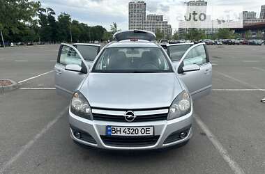 Универсал Opel Astra 2006 в Киеве