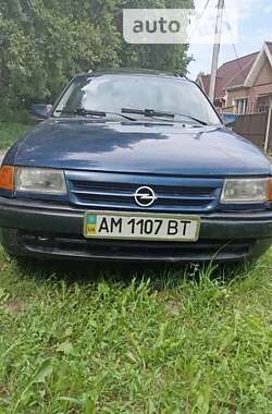 Универсал Opel Astra 1992 в Киеве