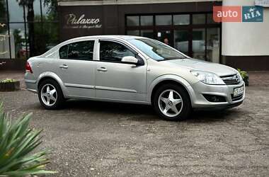 Седан Opel Astra 2008 в 