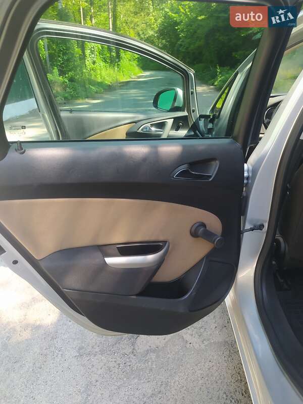 Универсал Opel Astra 2014 в Боярке