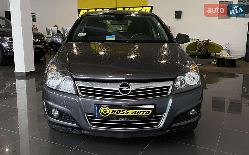 Универсал Opel Astra 2010 в Шептицькому