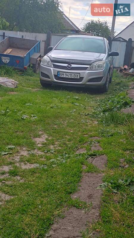 Хэтчбек Opel Astra 2008 в Варве