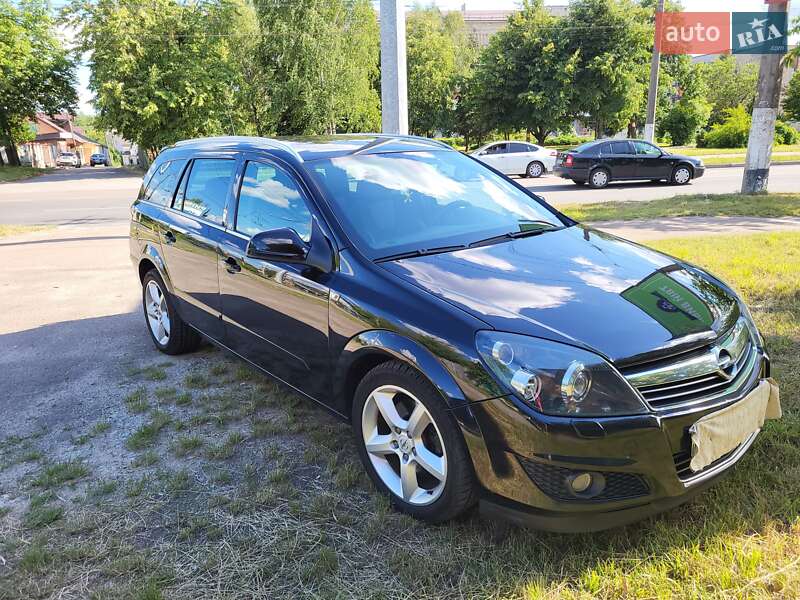 Opel Astra 2010
