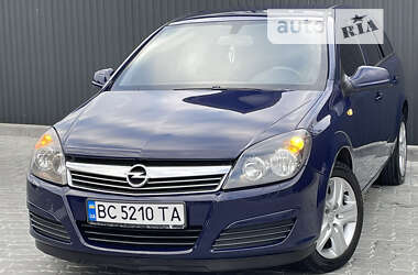 Универсал Opel Astra 2012 в Дрогобыче