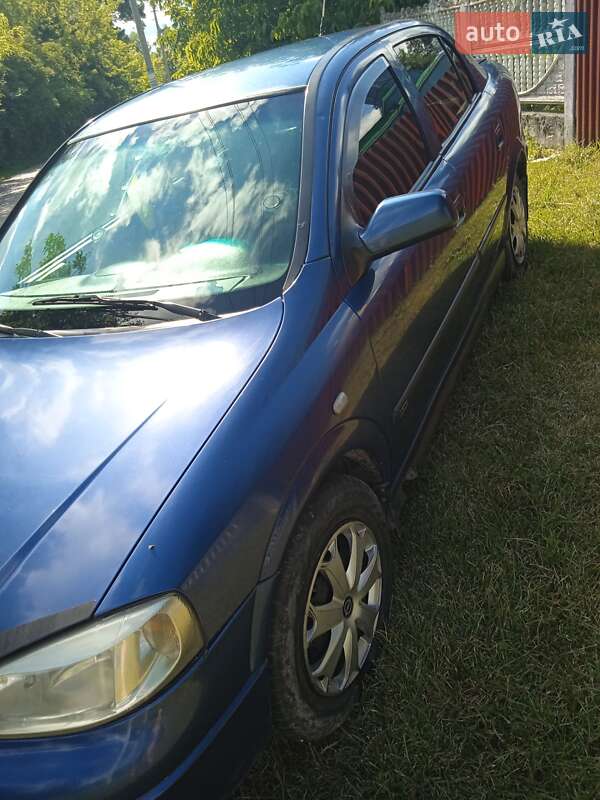 Седан Opel Astra 2002 в Шумске фото 12 Седан Opel Astra 2002 в Шумске