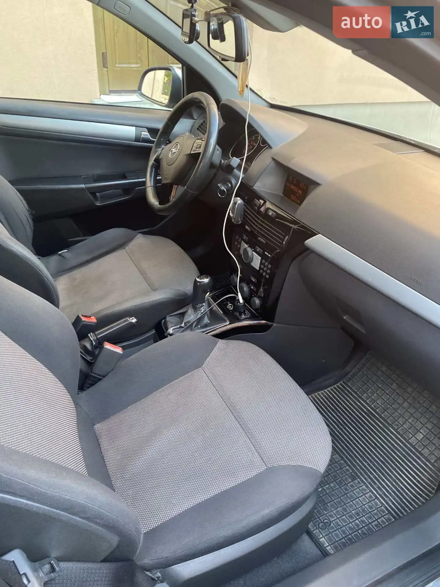 2010 Opel Astra - мініатюра 8