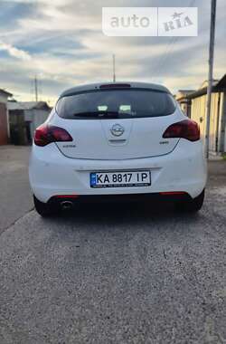 Opel Astra 2010