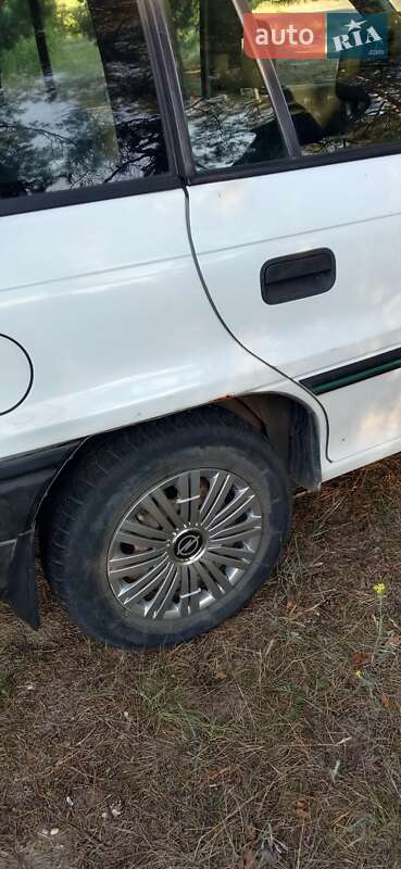 Універсал Opel Astra 1994 в Дніпрі