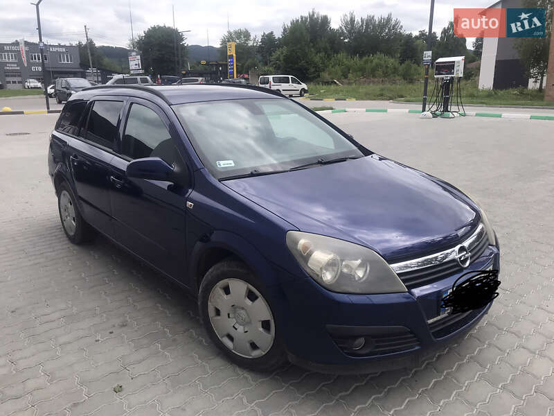 Универсал Opel Astra 2005 в Бориславе