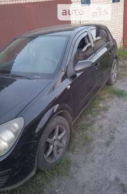 Хэтчбек Opel Astra 2005 в Ямполе