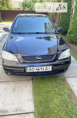 Седан Opel Astra 2007 в Тячеве