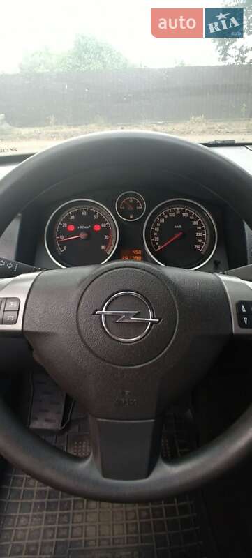 Хэтчбек Opel Astra 2004 в Смеле фото 16 Хэтчбек Opel Astra 2004 в Смеле