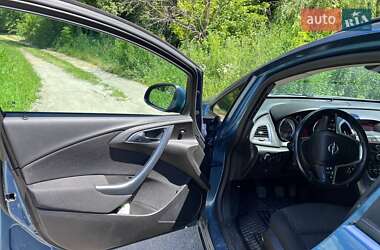 Универсал Opel Astra 2013 в 