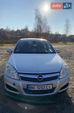 Opel Astra 2007