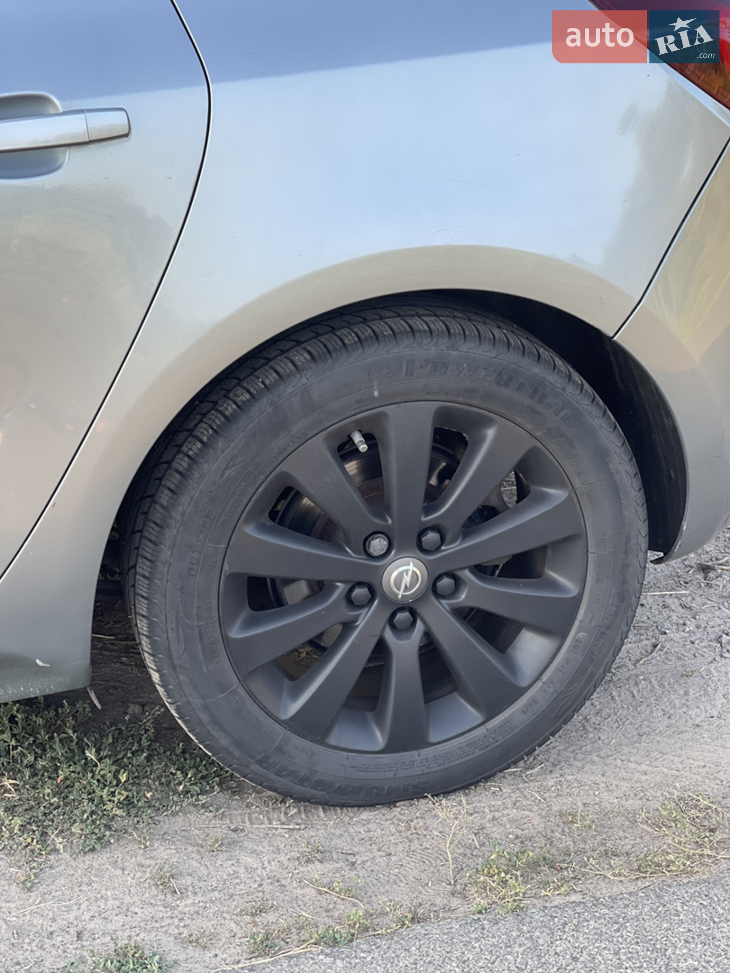 2010 Opel Astra - мініатюра 8