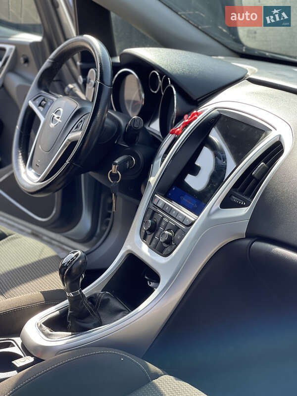 Хетчбек Opel Astra 2010 в Березані