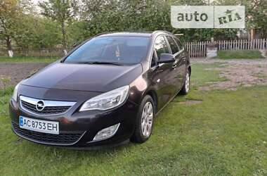 Універсал Opel Astra 2010 в Ратному