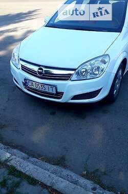 Універсал Opel Astra 2009 в Городищеві