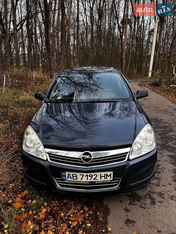 Хэтчбек Opel Astra 2007 в Виннице