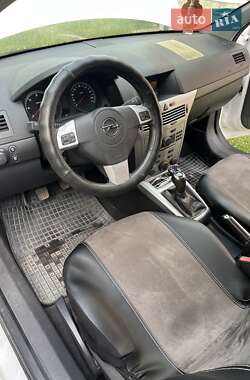 Универсал Opel Astra 2009 в 