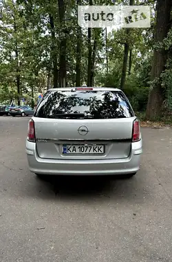 Opel Astra 2013