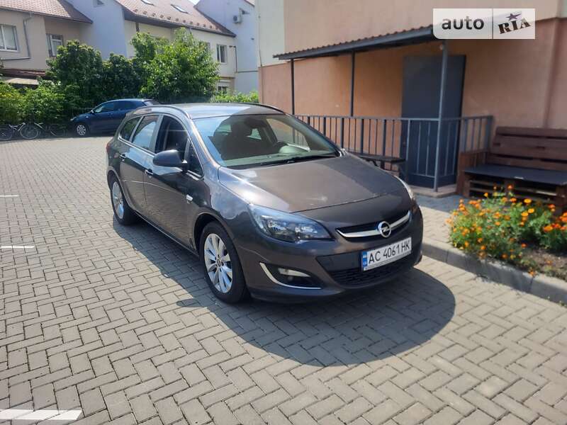 Универсал Opel Astra 2012 в Луцке