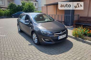 Opel Astra 2012