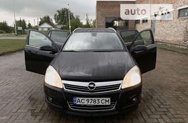 Универсал Opel Astra 2009 в Любомле