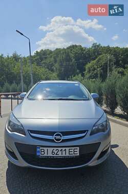 Универсал Opel Astra 2015 в Полтаве